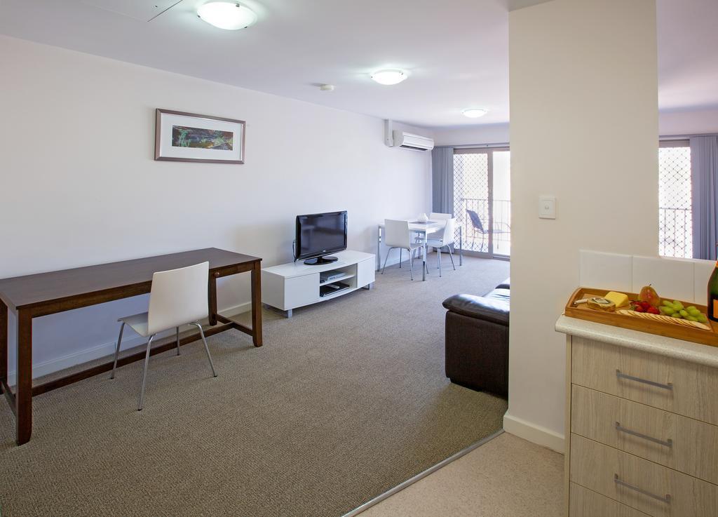 Morse Court Apartments Karratha Room photo